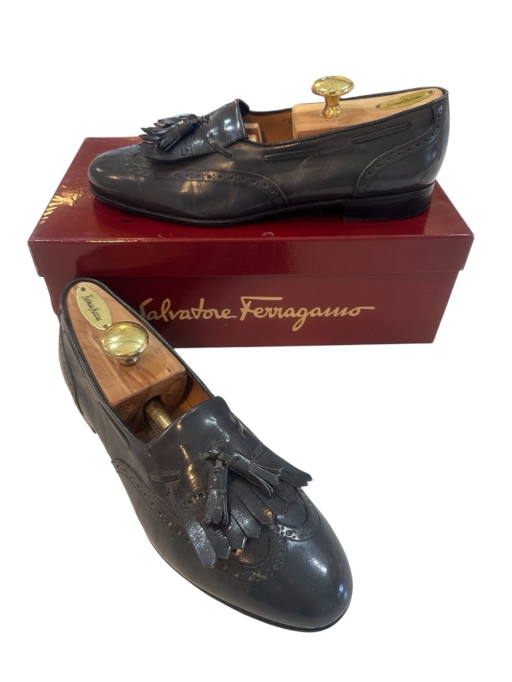 Ferragamo Men’s Gray Leather Kiltie Tassel Wingtip Loafers SZ 8 1/2 D NO BOX
